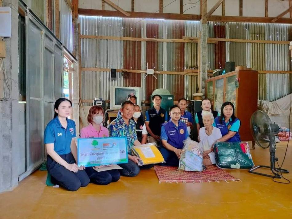 ส่งมอบบ้านตามโครงการซ่อมแซมบ้านให้กับผู้ยากไร้ผู้ด้อยโอกาสในพื้นที่