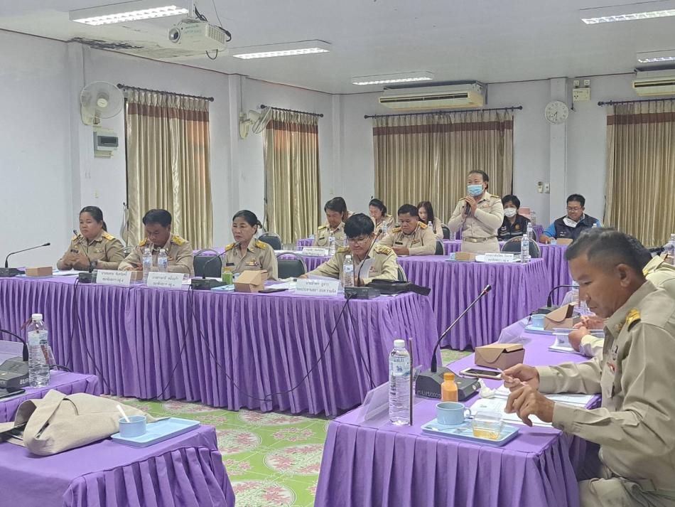 ประชุมสภาองค์การบริหารส่วนตำบลร่วมจิต  สมัยสามัญ  สมัยที่  4